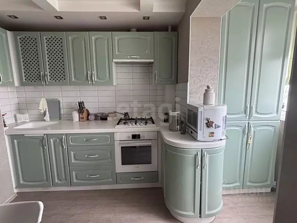 3-к кв. Белгородская область, Белгород ул. Есенина, 50б (74.8 м) - Фото 1