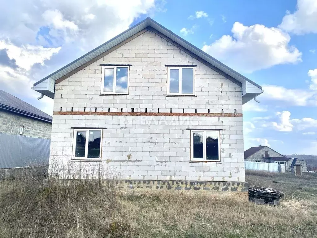 Дом в Белгородская область, Строитель Яковлевский городской округ, ул. ... - Фото 1