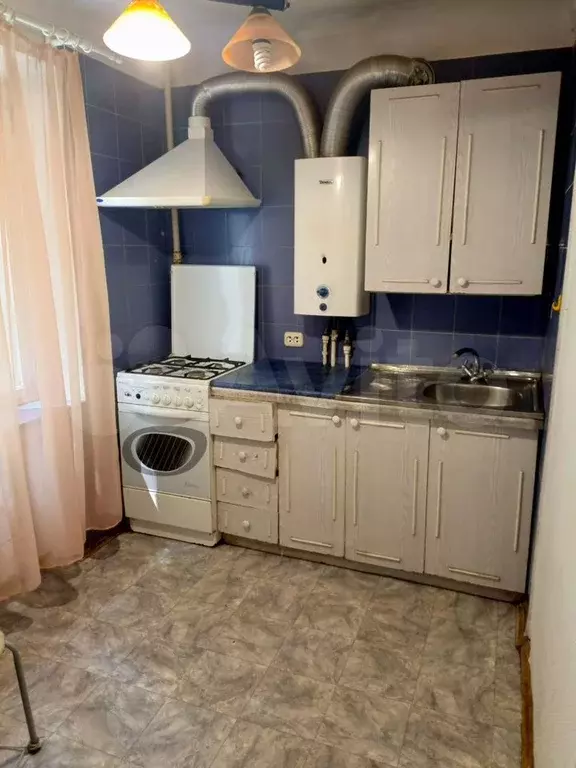 3-к. квартира, 58 м, 2/4 эт. - Фото 0