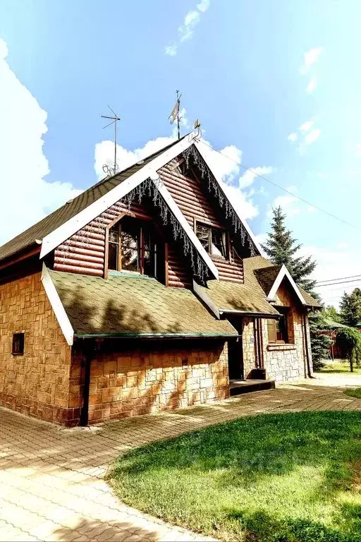 Дом в Санкт-Петербург Сергиево тер., ул. Свердлова, 32/1 (250 м) - Фото 1