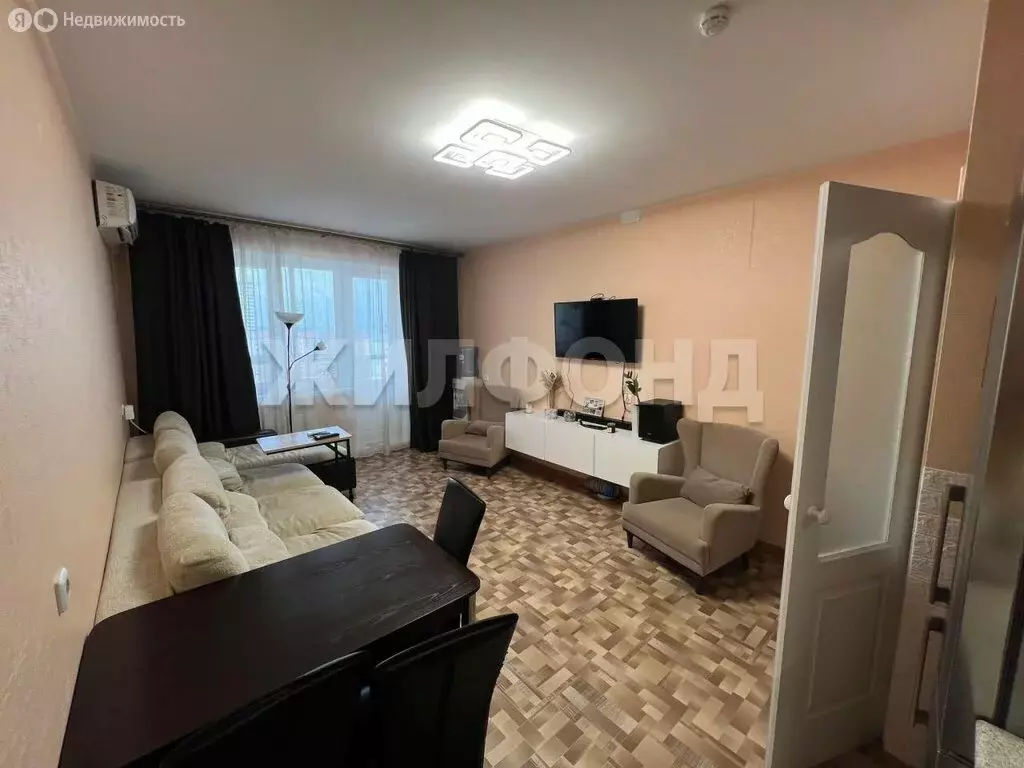 2-комнатная квартира: Новосибирск, улица Петухова, 156 (61 м) - Фото 1