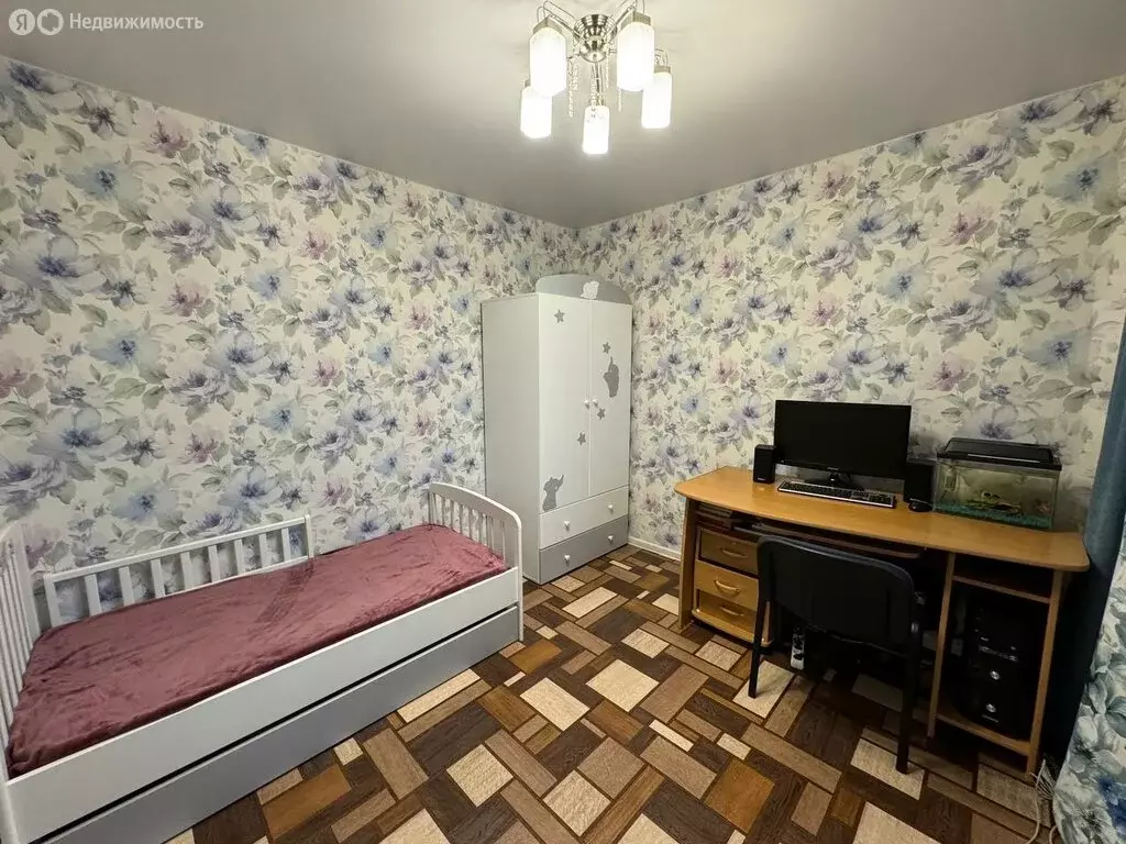 3-комнатная квартира: Комсомольск-на-Амуре, улица Калинина, 37к3 (52.4 ... - Фото 1