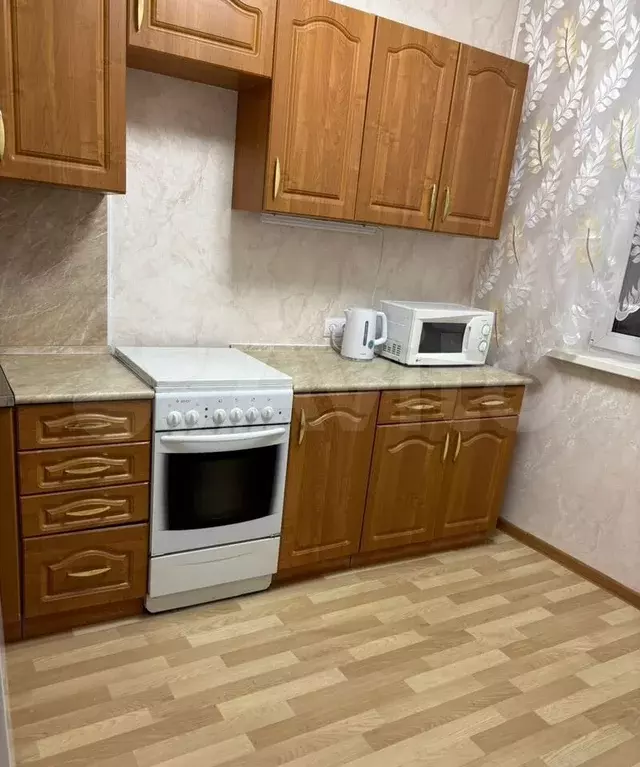 2-к. квартира, 60 м, 8/10 эт. - Фото 1