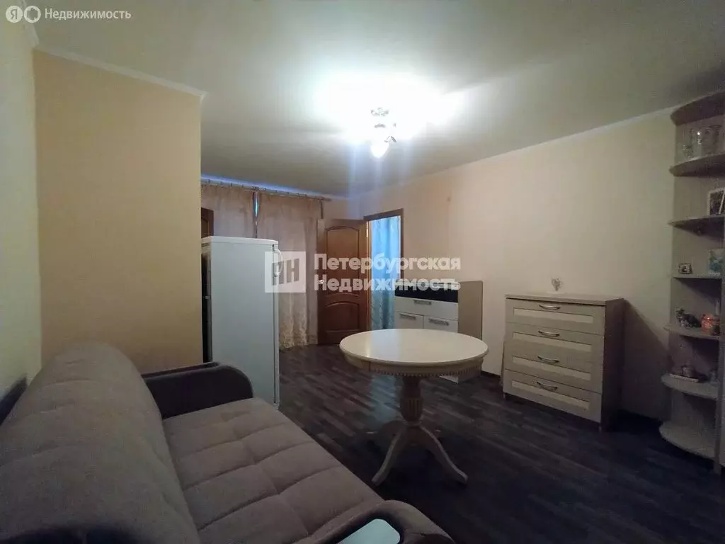 2-комнатная квартира: деревня Белогорка, Институтская улица, 4 (44.1 ... - Фото 1