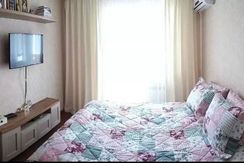 2-к кв. Краснодарский край, Геленджик ул. Короленко, 6 (55.0 м) - Фото 1