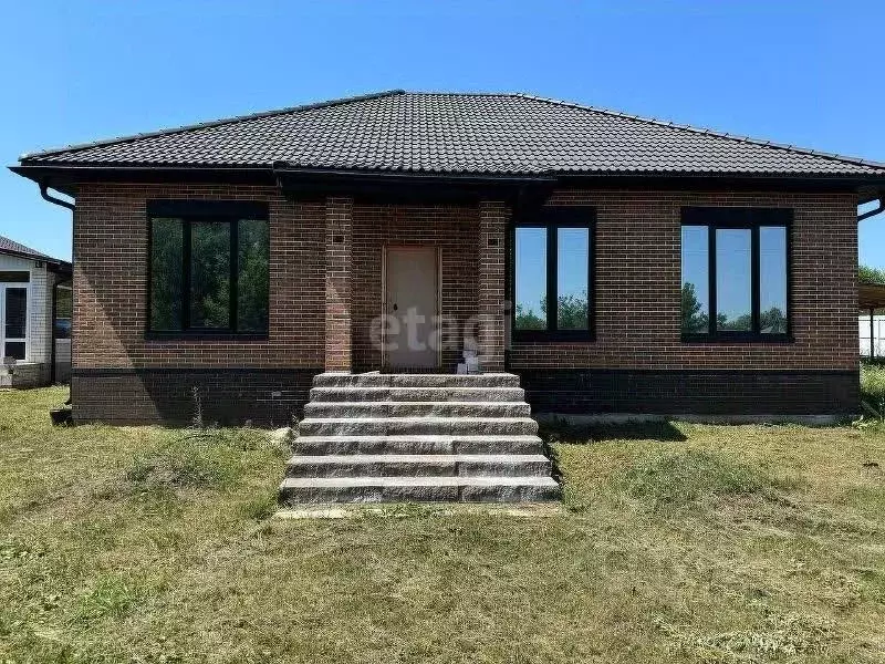 Дом в Белгородская область, Белгородский район, с. Стрелецкое 658 (70 ... - Фото 1