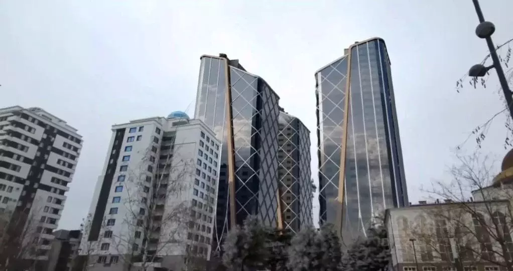 2-к кв. Чеченская республика, Грозный ул. Хамзата У. Орзамиева, 45А ... - Фото 1