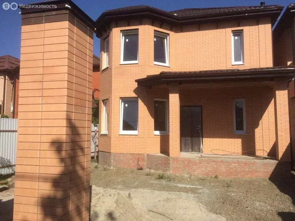 Дом в Ростов-на-Дону, Вятская улица (150 м) - Фото 0