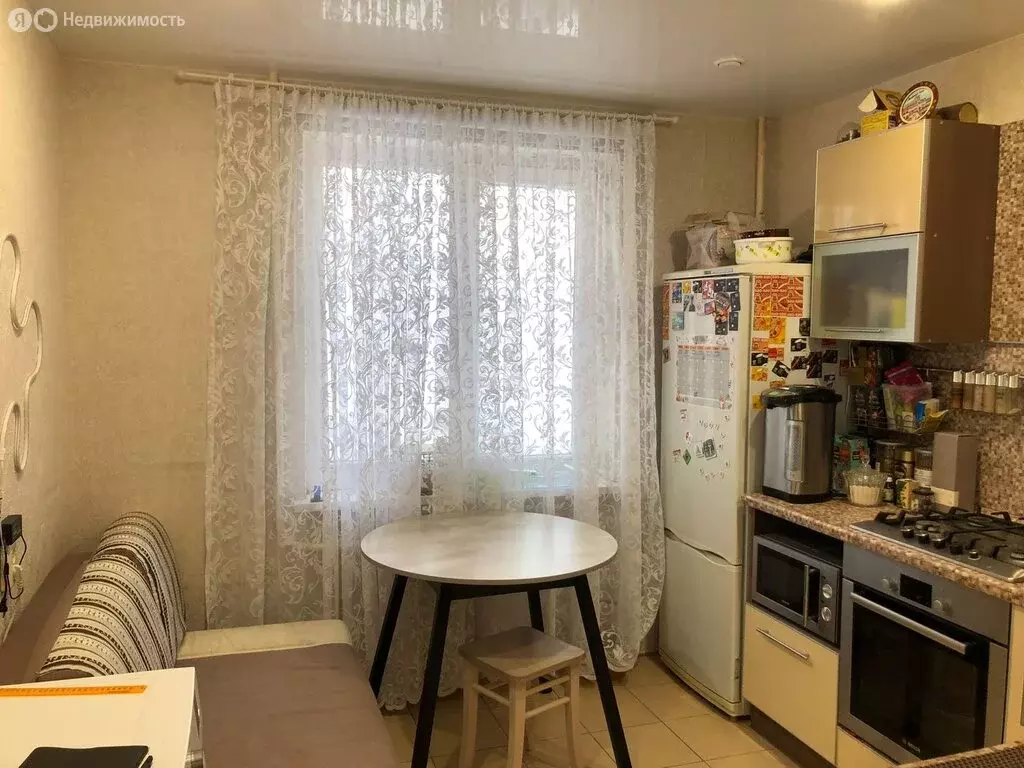 3-комнатная квартира: Череповец, Рыбинская улица, 4А (77 м) - Фото 1