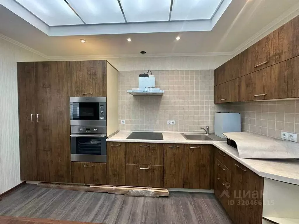 3-к кв. Белгородская область, Старый Оскол Степной мкр, 9 (105.0 м) - Фото 1