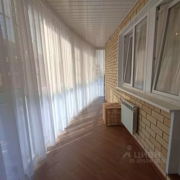 2-к кв. Волгоградская область, Волгоград Новороссийская ул., 8 (64.0 ... - Фото 2