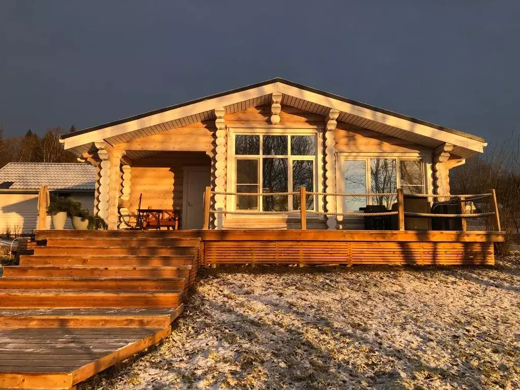 Дом в Ленинградская область, Выборгский район, Селезневское с/пос, ... - Фото 1