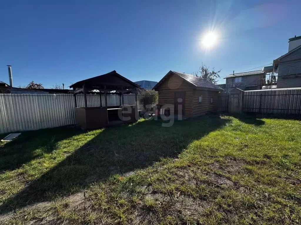 Дом в Тюменская область, Тюмень ул. Пархоменко (30 м) - Фото 1