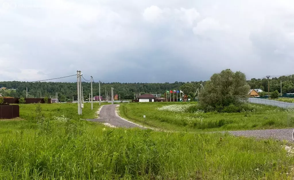 Участок в Московская область, городской округ Серпухов, коттеджный ... - Фото 0