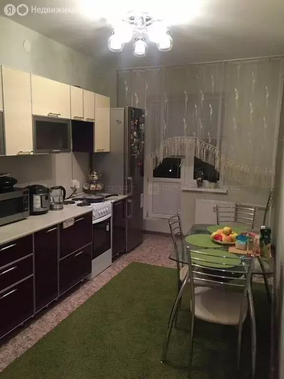 2-комнатная квартира: Казань, улица Восстания, 80А (65 м) - Фото 1