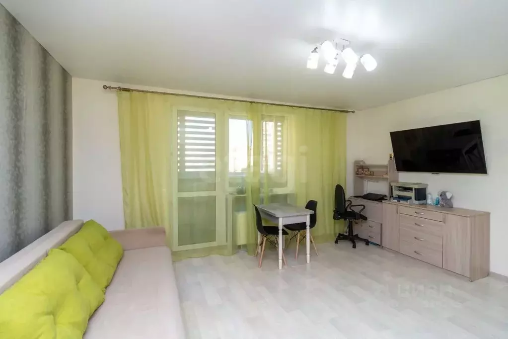 Студия Тюменская область, Тюмень Мелиораторов мкр, ул. Голышева, 10 ... - Фото 1