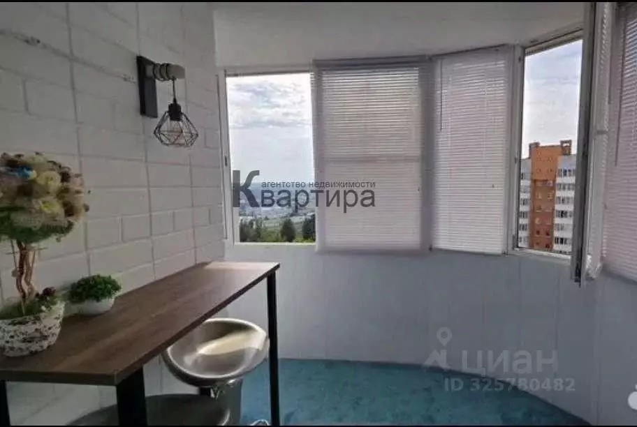 1-к кв. Смоленская область, Смоленск ул. 12 лет Октября, 9б (45.0 м) - Фото 1