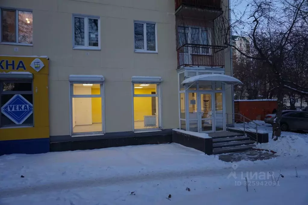 Торговая площадь в Свердловская область, Екатеринбург ул. Фурманова, ... - Фото 1