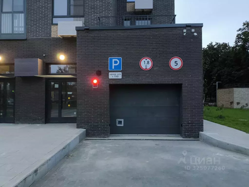 Гараж в Москва 3-я Владимирская ул., 23 (13 м) - Фото 2