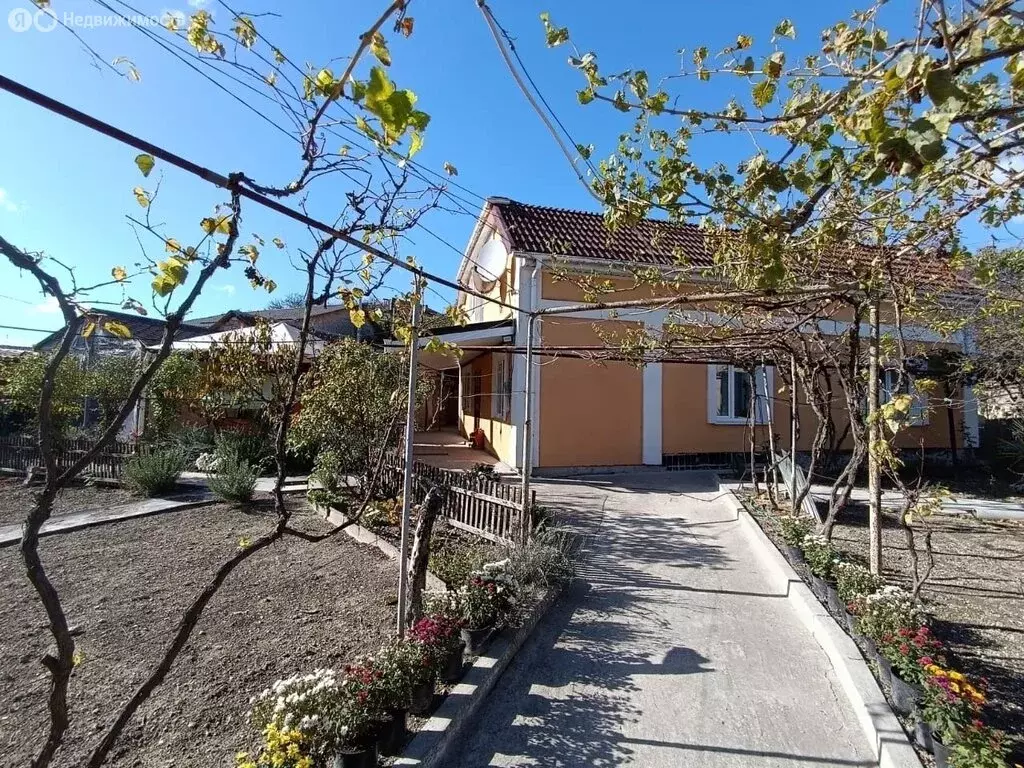 Дом в Бахчисарай, Подгородняя улица, 33 (92 м) - Фото 1
