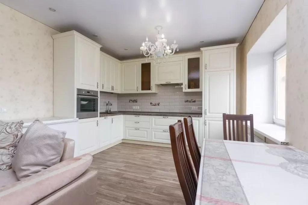 3-к кв. Челябинская область, Челябинск ул. Академика Королева, 27 ... - Фото 2