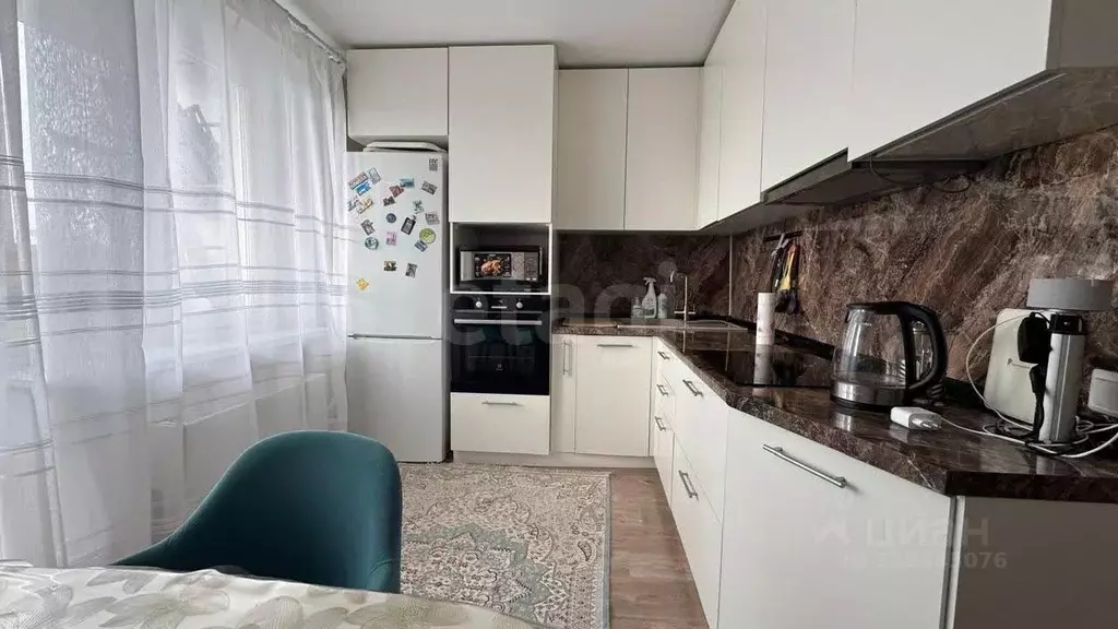 1-к кв. Тюменская область, Тюмень ул. Павла Шарова, 1к1 (37.1 м) - Фото 1