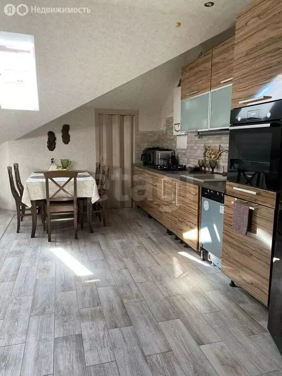 3-комнатная квартира: посёлок Малое Исаково, улица Талькова, 5 (131 м) - Фото 1