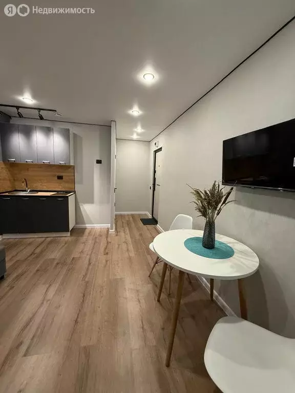 1-комнатная квартира: Казань, улица Маршала Чуйкова, 27 (19 м) - Фото 1