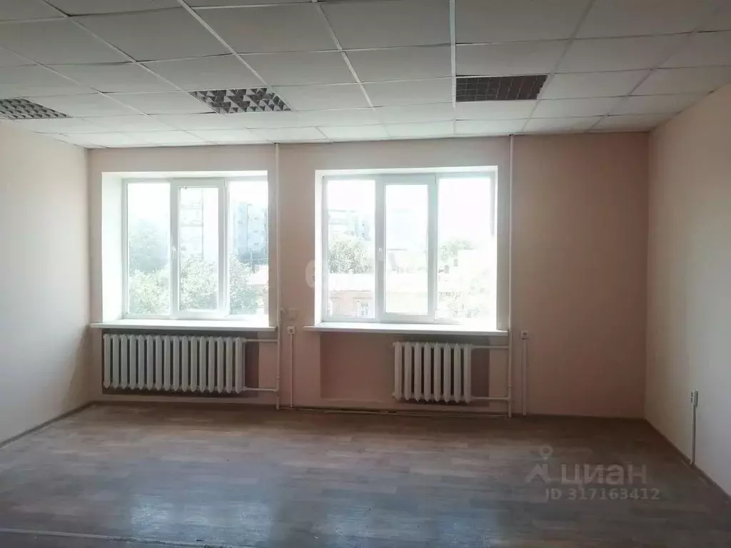 Офис в Краснодарский край, Ейск ул. Карла Либкнехта (32 м) - Фото 0