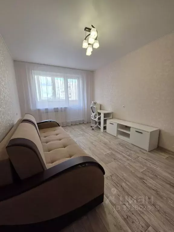 1-к кв. Белгородская область, Белгород ул. Есенина, 42 (36.0 м) - Фото 1
