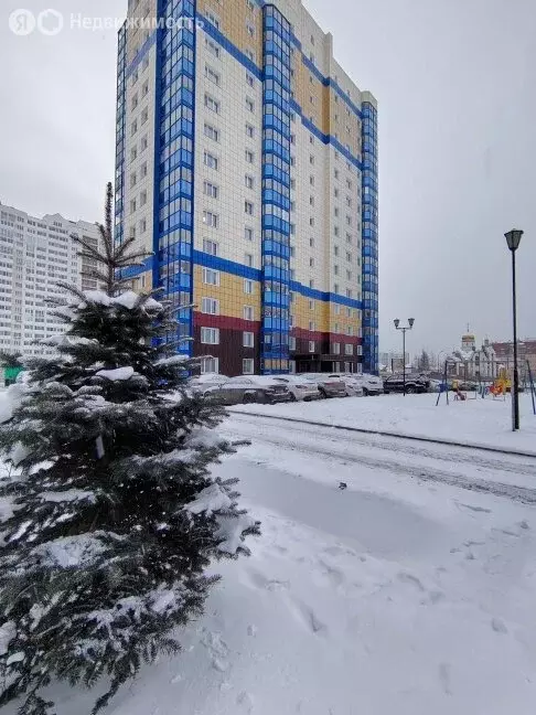 3-комнатная квартира: Екатеринбург, улица Чкалова, 242 (80.4 м) - Фото 1