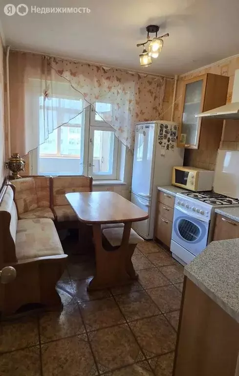 2-комнатная квартира: Магнитогорск, улица 50-летия Магнитки, 33 (55 м) - Фото 1