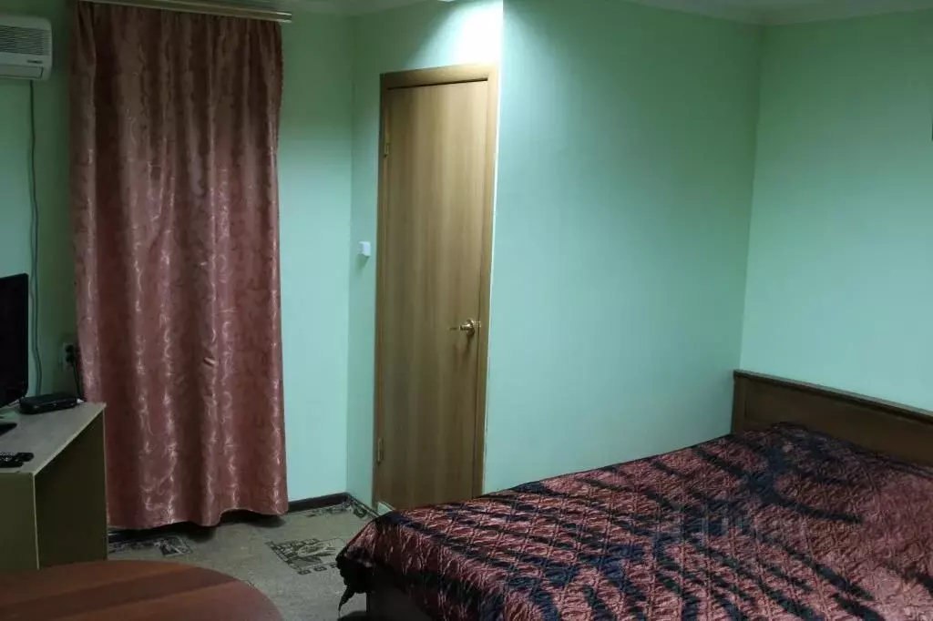 Комната Ставропольский край, Изобильный ул. Доватора, 386 (10.0 м) - Фото 1