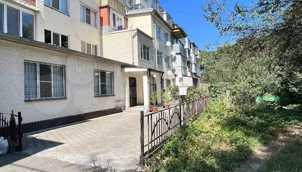 3-к кв. Кабардино-Балкария, Нальчик ул. Ватутина (175.0 м) - Фото 0