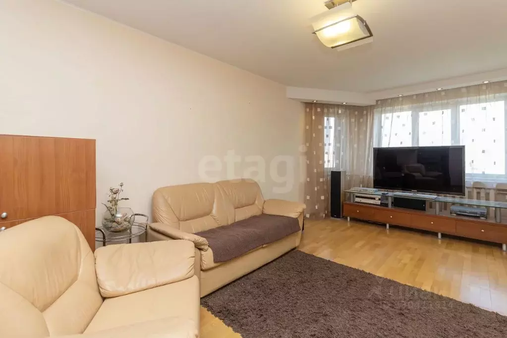 3-к кв. Тюменская область, Тюмень ул. Мельникайте, 125 (99.3 м) - Фото 1
