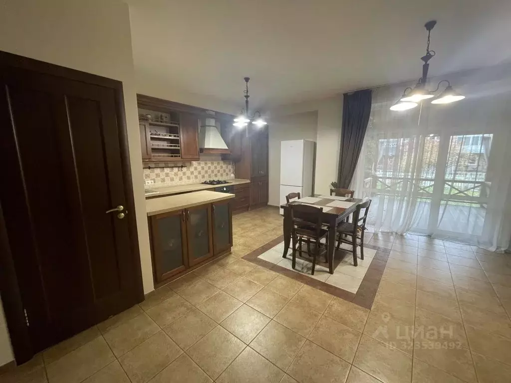 Таунхаус в Московская область, Раменское ул. Молодежная, 6 (200 м) - Фото 2