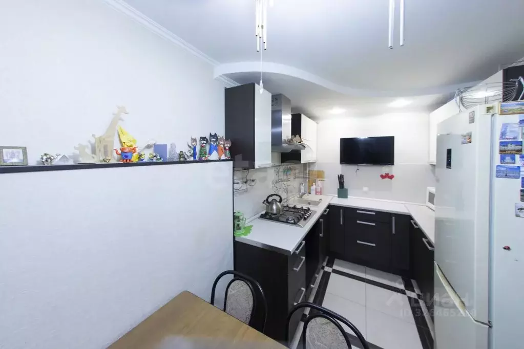 3-к кв. Татарстан, Альметьевск ул. 8 Марта, 17 (60.0 м) - Фото 2