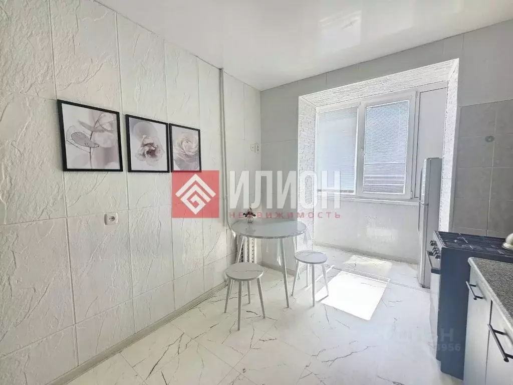 2-к кв. Севастополь ул. Генерала Коломийца, 11к1 (60.0 м) - Фото 1