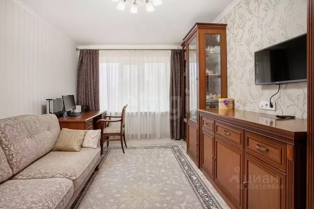 3-к кв. Крым, Раздольное пгт просп. 30-летия Победы, 33 (64.7 м) - Фото 1