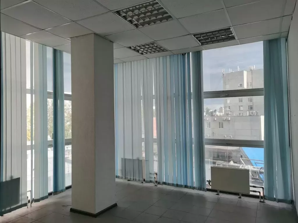 Офис в Свердловская область, Екатеринбург ул. Первомайская, 77Х (17 м) - Фото 1