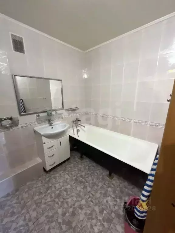 1-к кв. Брянская область, Брянск проезд Федюнинского, 2К1 (40.7 м) - Фото 1