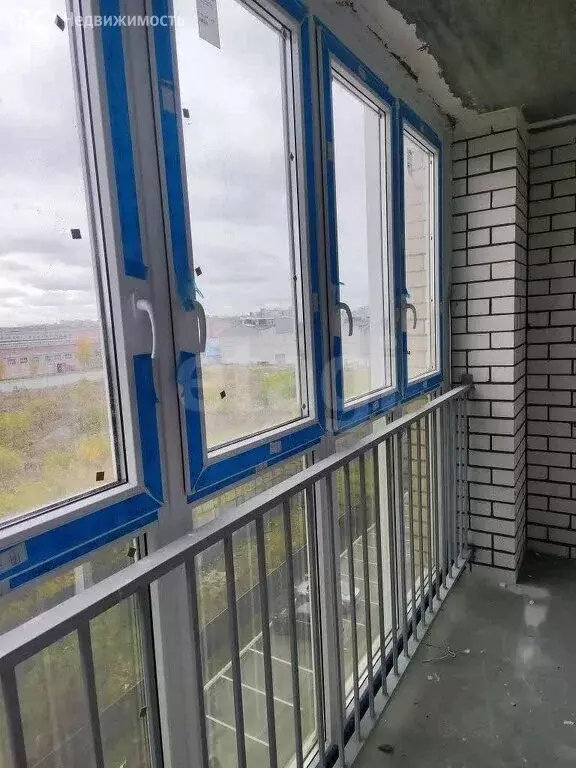 Квартира-студия: Брянск, улица Ульянова, 24 (27.6 м) - Фото 1