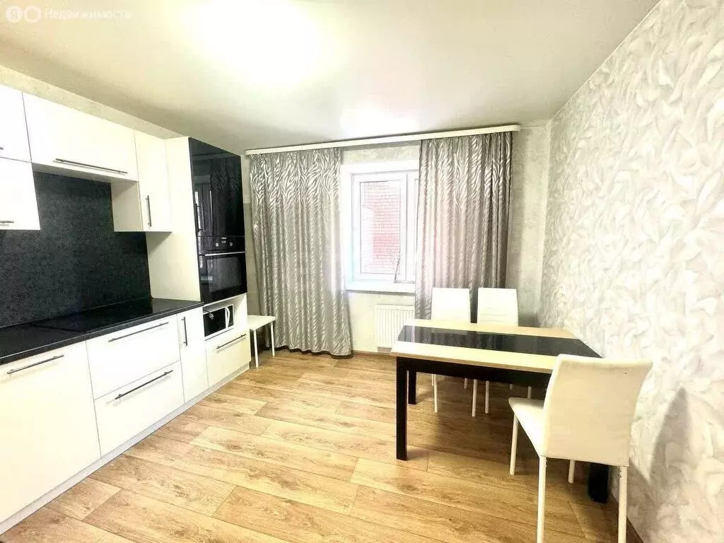 3-комнатная квартира: Череповец, Рыбинская улица, 41 (94.5 м) - Фото 1