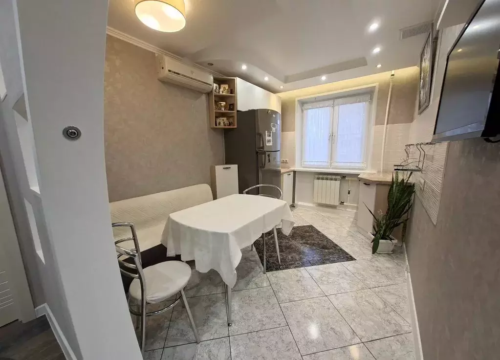 4-к кв. Московская область, Щелково ул. Космодемьянская, 17к2 (61.0 м) - Фото 1