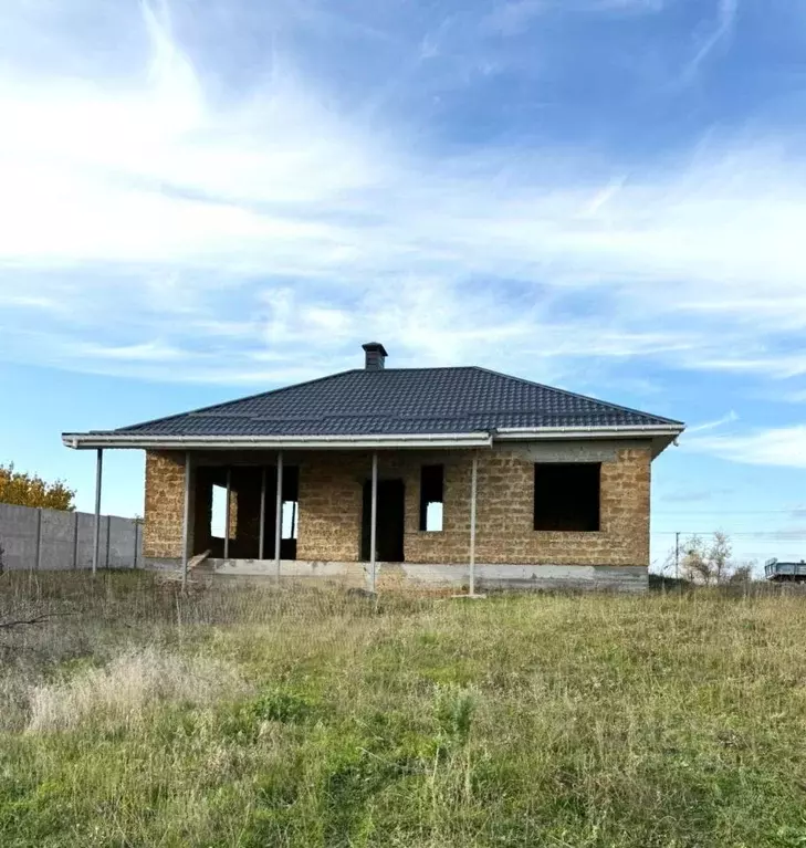 Дом в Крым, Симферопольский район, Молодежное пгт ул. Карасу, 25 (96 ... - Фото 1