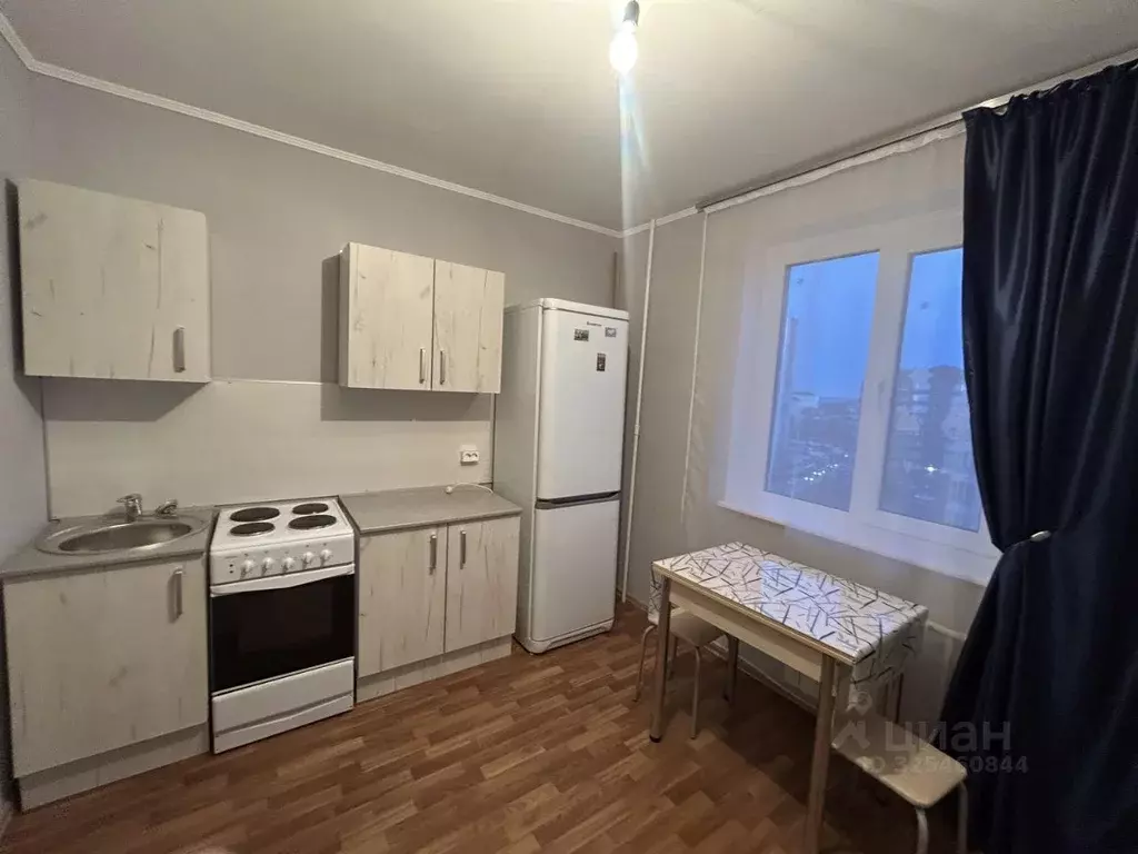 1-к кв. Курская область, Курск просп. Победы, 38 (38.0 м) - Фото 1