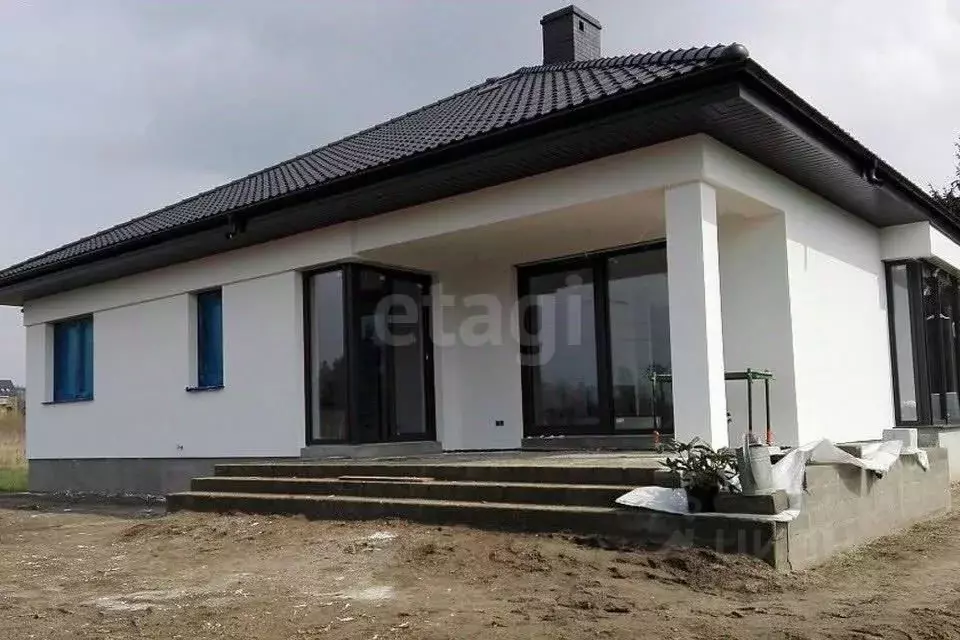 Дом в Курская область, Курский район, Моковский сельсовет, д. Гремячка ... - Фото 1