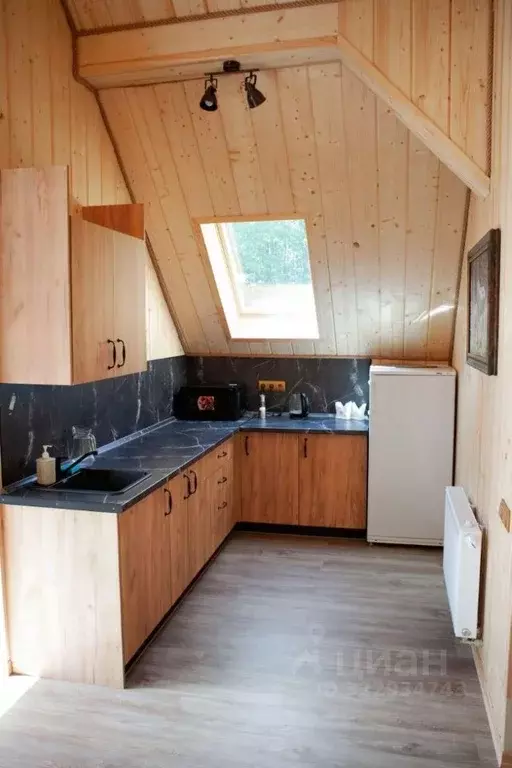 1-к кв. Калининградская область, Славский муниципальный округ, пос. ... - Фото 0