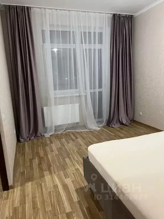 3-к кв. Карачаево-Черкесия, Черкесск ул. Свободы, 9 (90.0 м) - Фото 1