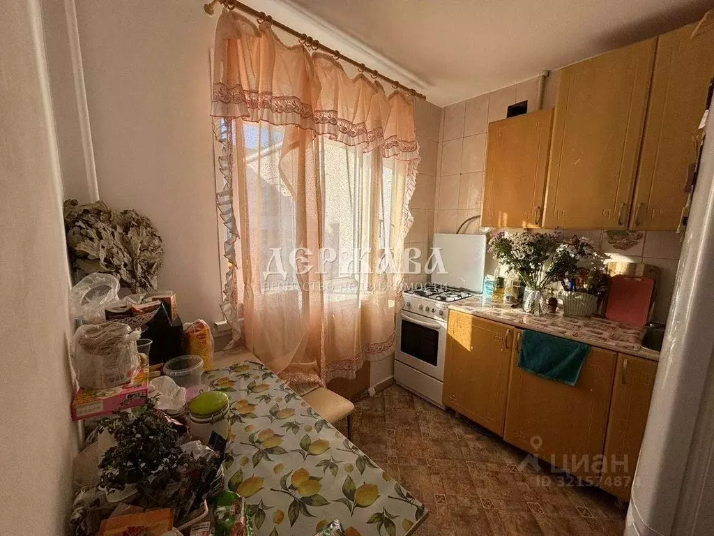 1-к кв. Белгородская область, Старый Оскол ул. Ленина, 42 (30.0 м) - Фото 0